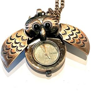Vintage Decree Articulating Owl Watch Necklace